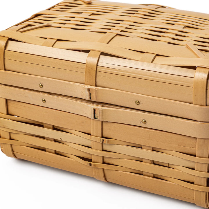 Close up of artisan Japanese Hishigi weave bamboo showing the unique flattened and woven structural detail
