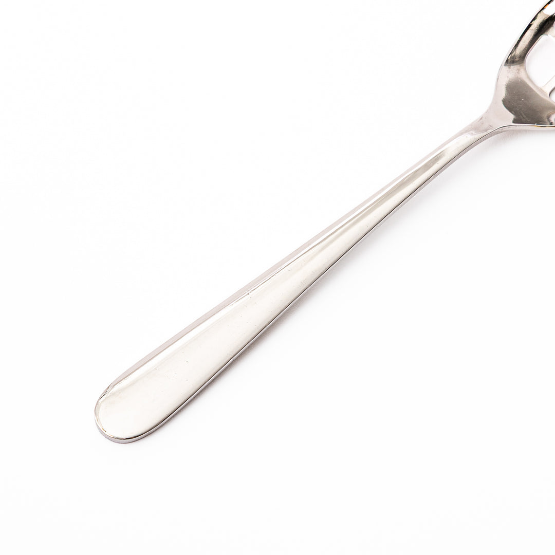 Handy Japanese mealtime masher spoon stainless steel mini food masher perfect for homemade baby food avocado and boiled eggs