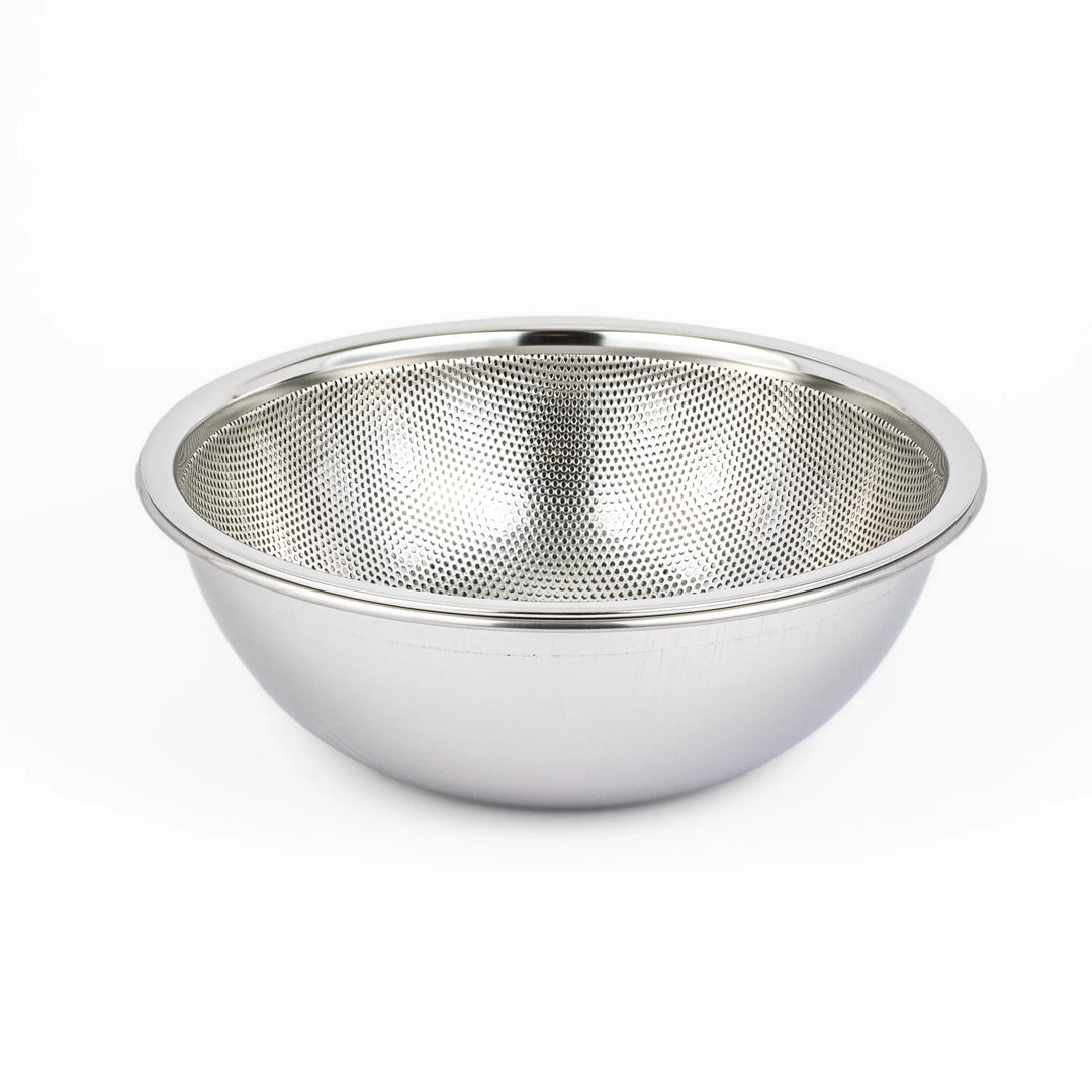 Japanese stainless steel mixing bowl and mesh strainer set, featuring an extra large colander for kitchen prep
