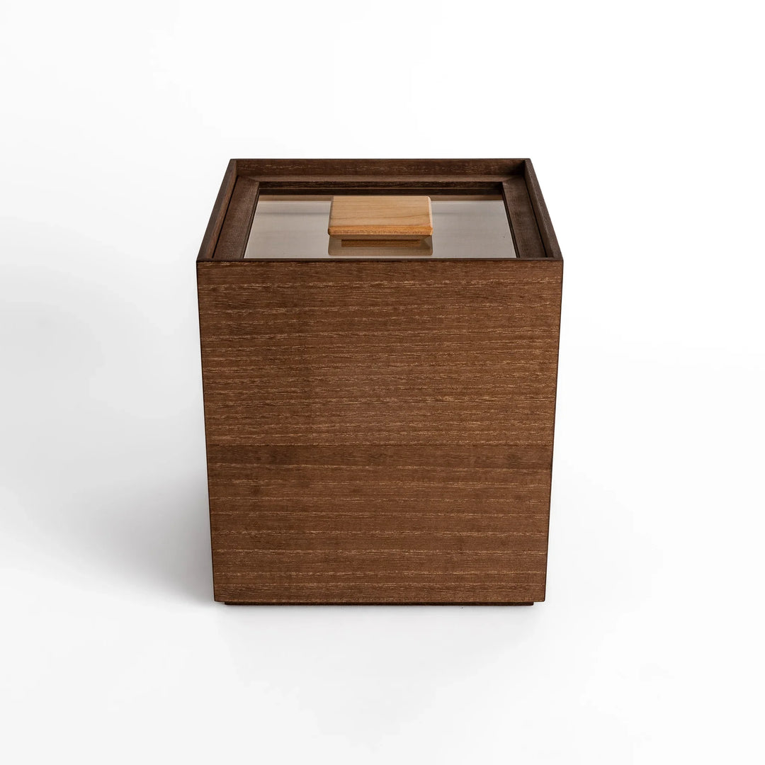 Paulownia wood rice box with clear lid and handle, designed to keep rice fresh by balancing moisture naturally.