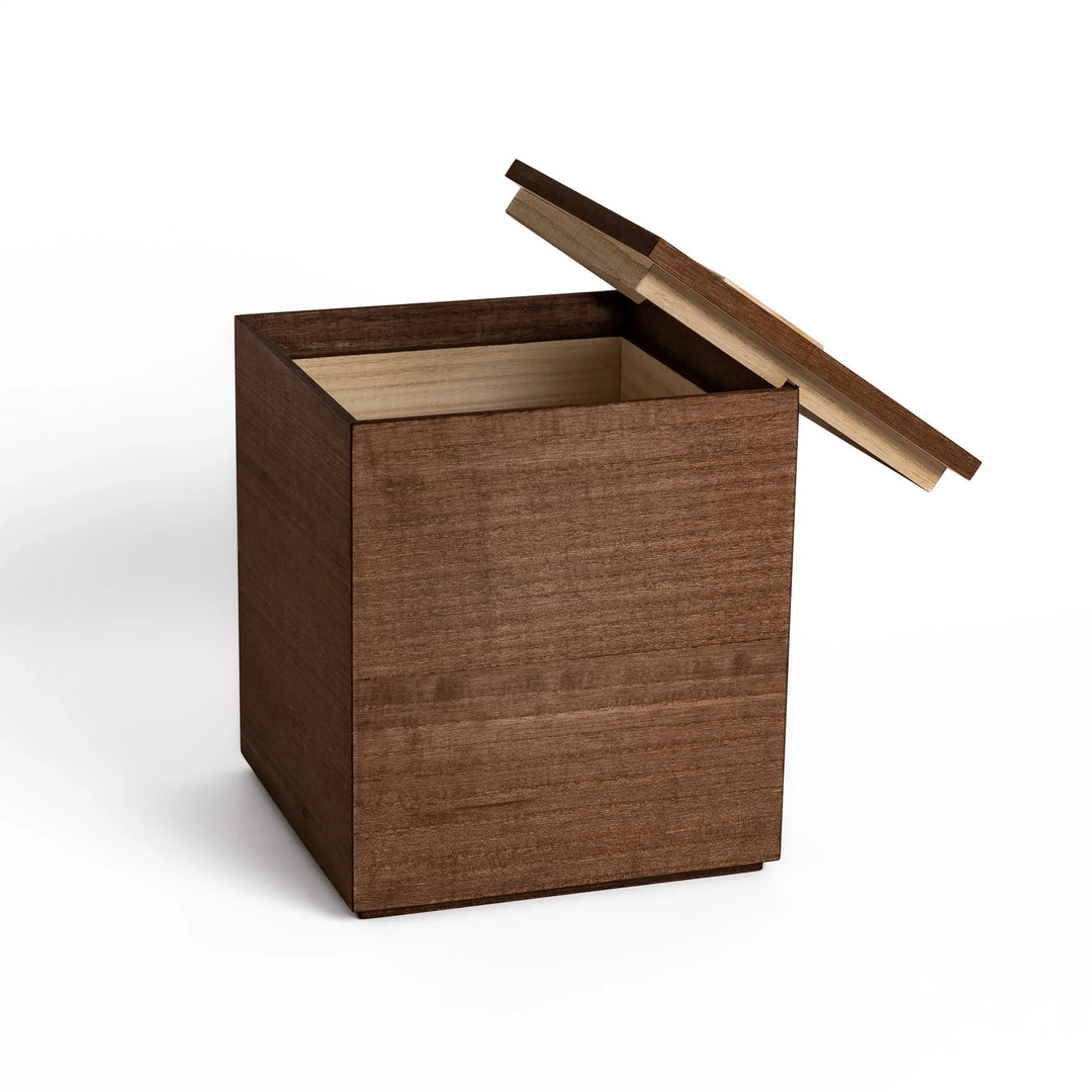 Paulownia wood rice box with clear lid and handle, designed to keep rice fresh by balancing moisture naturally.