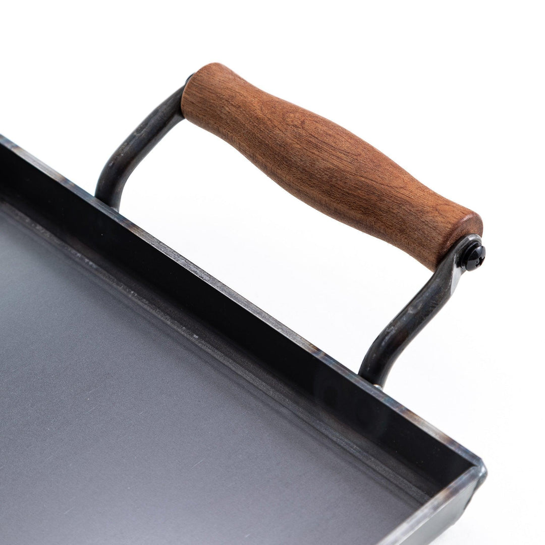 Rectangular teppanyaki grill pan with wooden handles on both sides with stainless steel lids