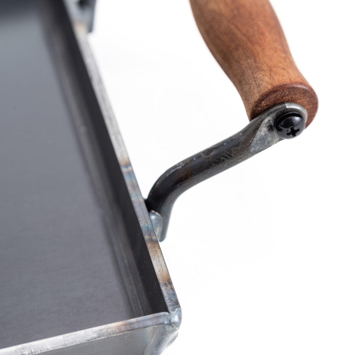 Rectangular teppanyaki grill pan with wooden handles on both sides with stainless steel lids