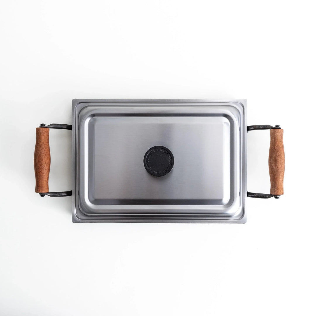 Rectangular teppanyaki grill pan with wooden handles on both sides with stainless steel lids