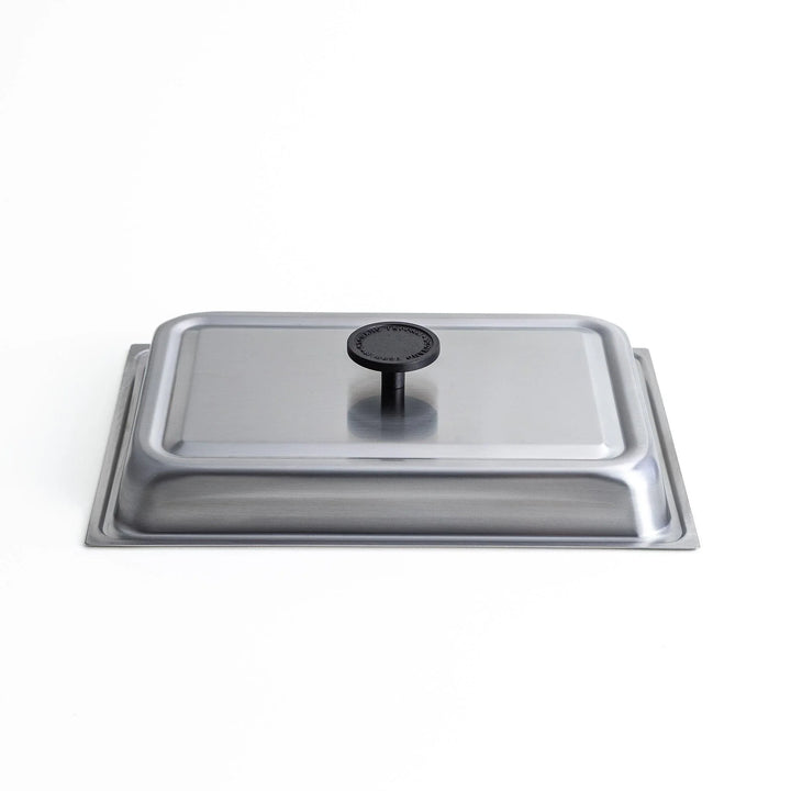 Rectangular teppanyaki grill pan with wooden handles on both sides with stainless steel lids