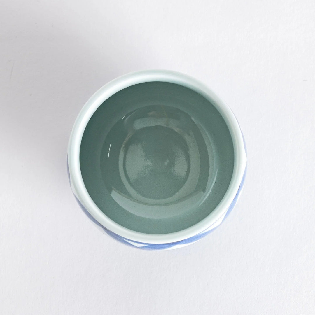 Inside view of the Chawanmushi Bowl .