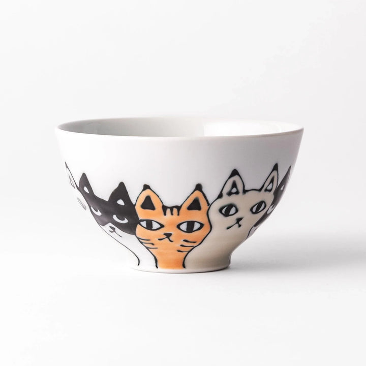 Kids’ rice bowl featuring a row of colorful cats in orange, black, and blue, perfect for adding fun to mealtime.
