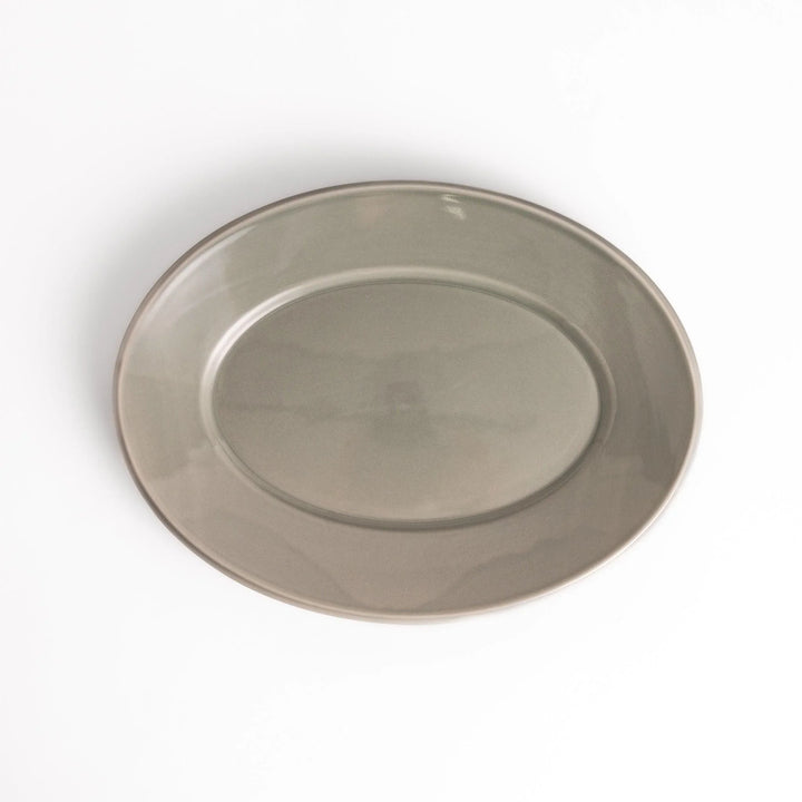 Durable and elegant gray ceramic dinner plate, adding a pop of color to your table setting.