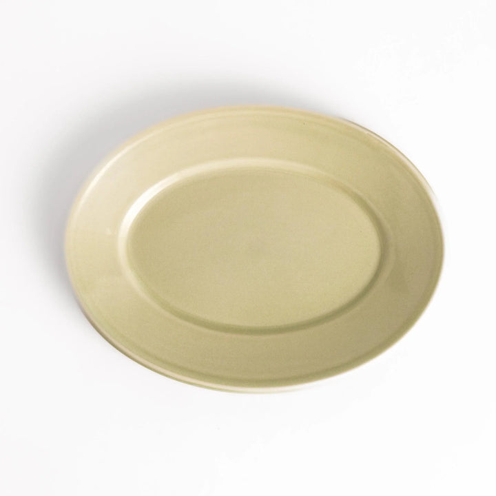 Durable and elegant green ceramic salad plate, adding a pop of color to your table setting.