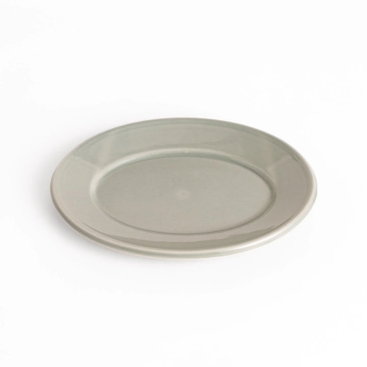 Durable and elegant gray ceramic salad plate, adding a pop of color to your table setting.