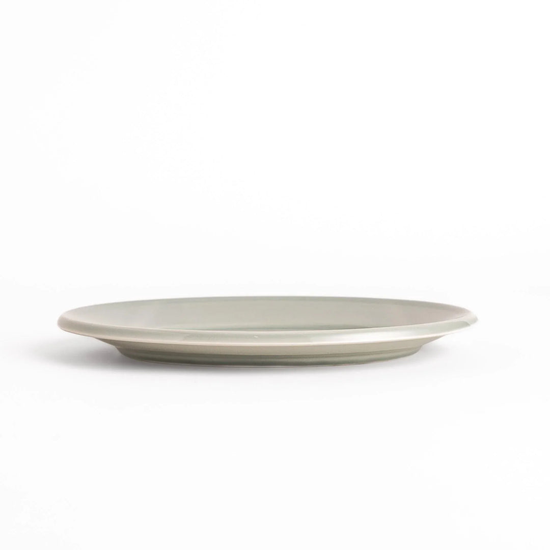 Durable and elegant gray ceramic salad plate, adding a pop of color to your table setting.