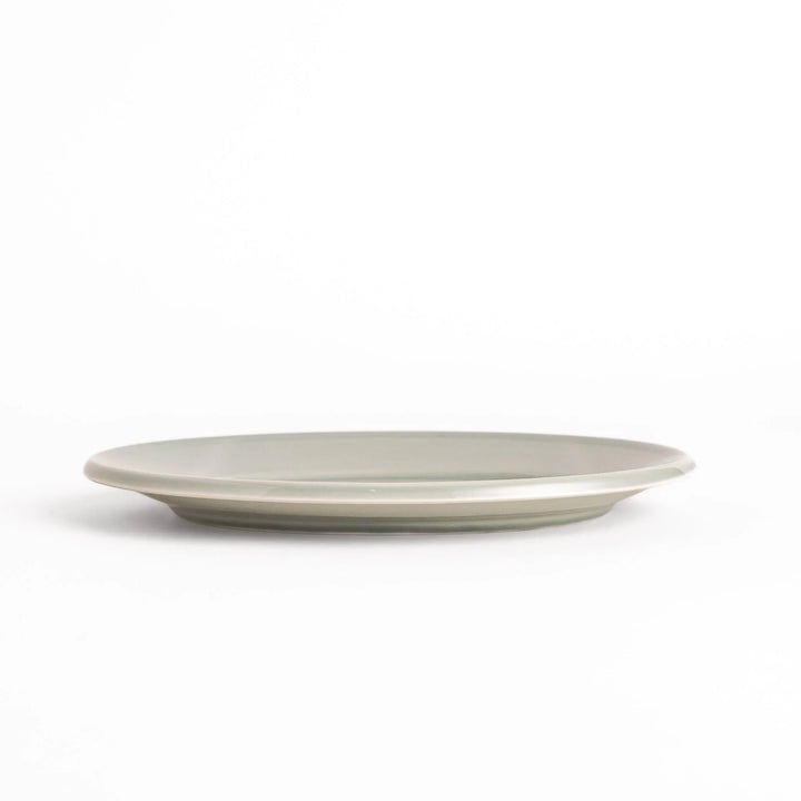 Durable and elegant gray ceramic salad plate, adding a pop of color to your table setting.