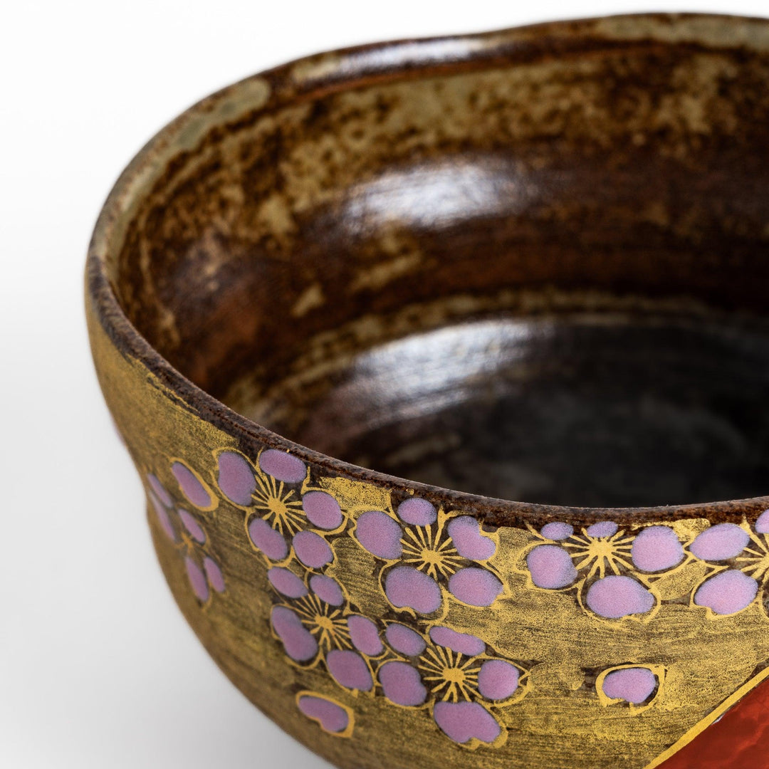 Matcha Bowl featuring a beautiful design of Mount Fuji with sakura blossoms and golden accents.