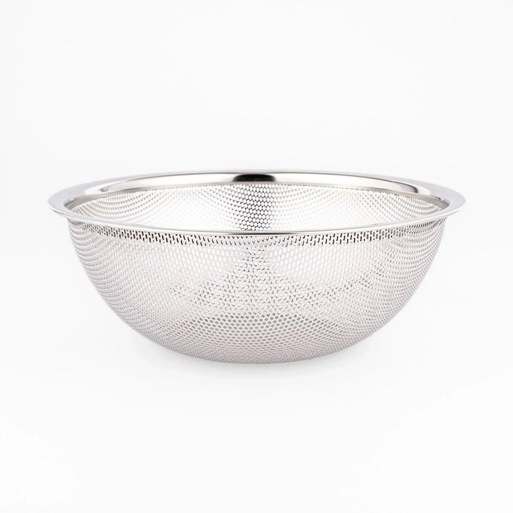Fine stainless mesh strainer bowl with wide rim, perfect for draining noodles or rinsing rice and produce.