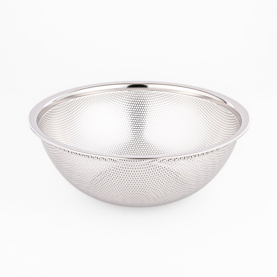 Fine stainless mesh strainer bowl with wide rim, perfect for draining noodles or rinsing rice and produce.
