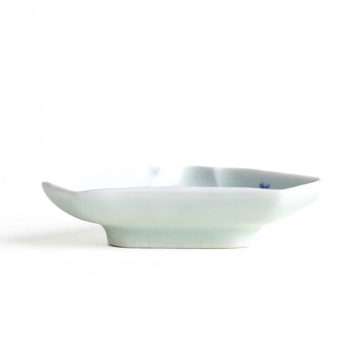 Mt. Fuji-shaped plate with a blue landscape design.