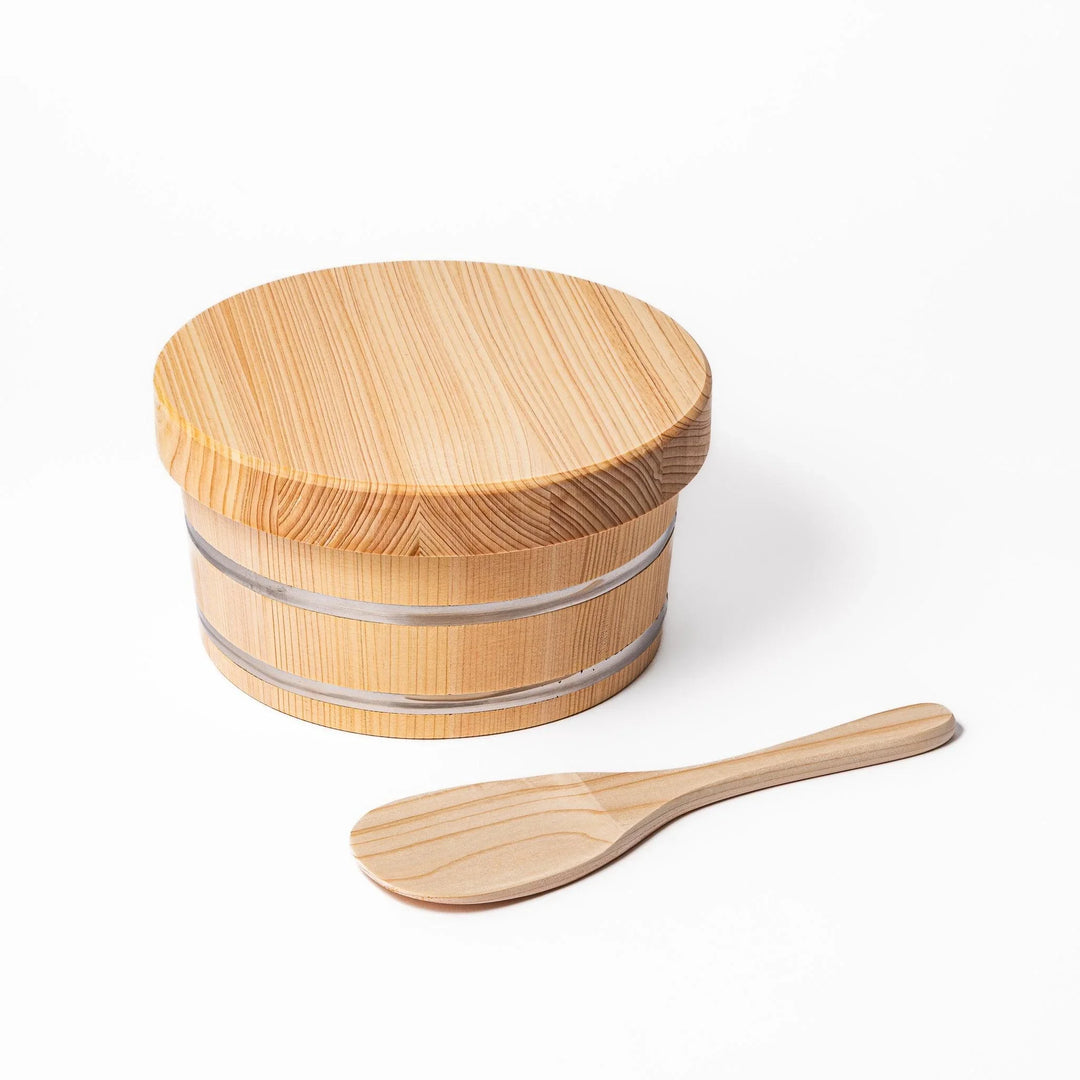 Wooden rice container with lid, ideal for storing and serving freshly cooked Japanese rice.